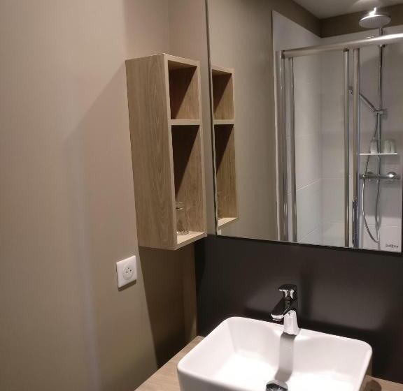 标准间, Domaine De Montboulard