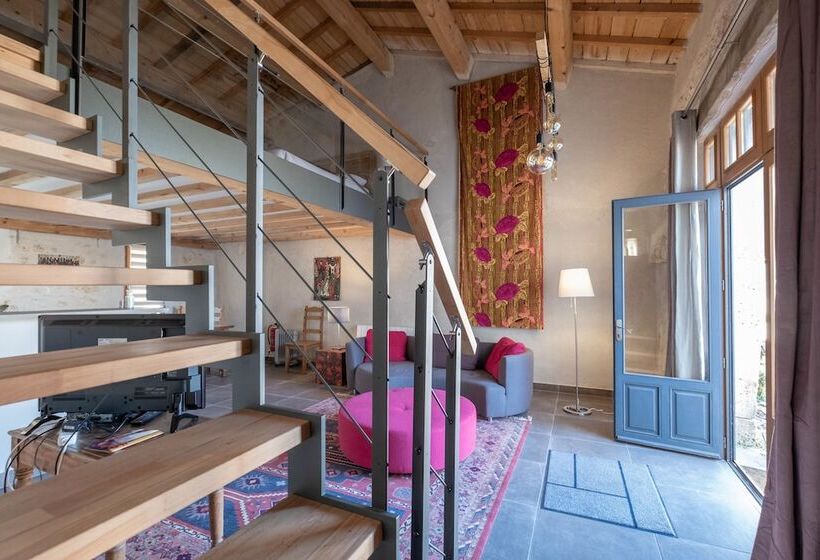Дом 1 Спальня, Domaine De Montboulard