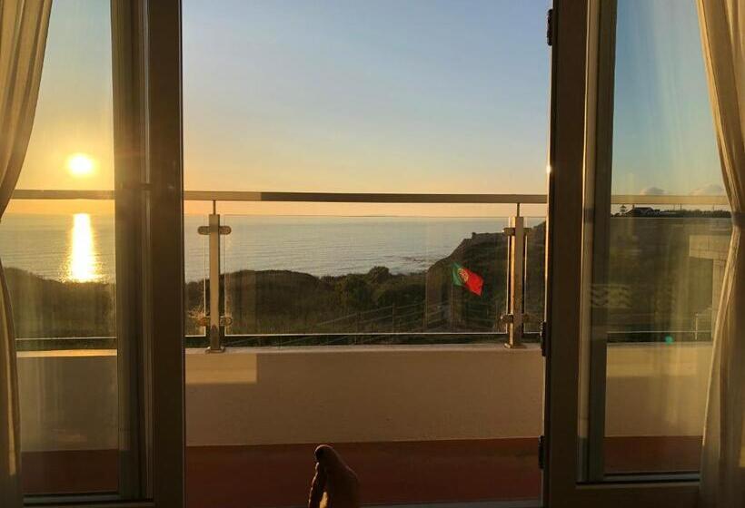 استودیو لوکس با چشمانداز دریا, Silver Coast Vacation   Your Unique Inn