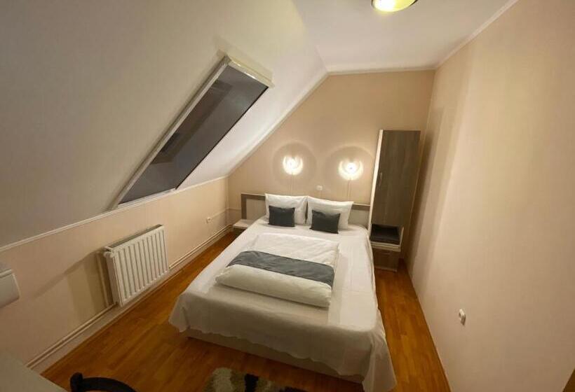 침실 2개 아파트, Vila Eszter