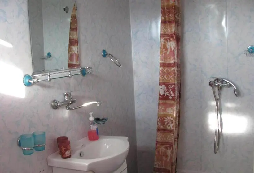 Casa 1 Quarto, Pensiunea Robi&norbi Sovata