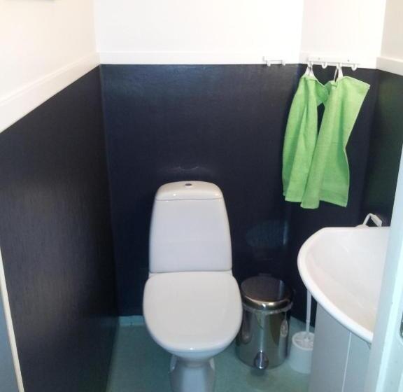 شقة غرفة واحدة, Yömyssy Apartments