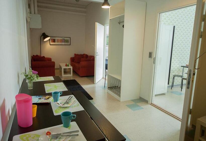 شقة غرفتين, Yömyssy Apartments