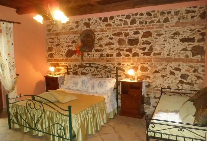 コンフォートトリプルルーム, Agriturismo Bardari