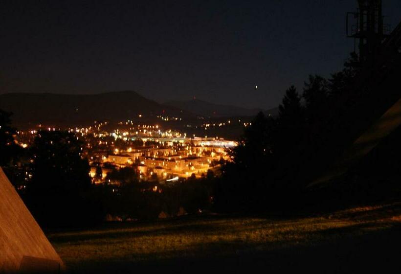 2 Sovrums Lägenhet, Penzion U Můstku Jiřího Rašky