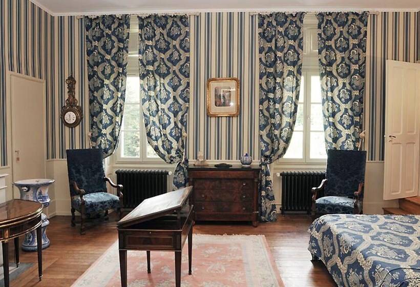 스위트, Chateau Des Faugs