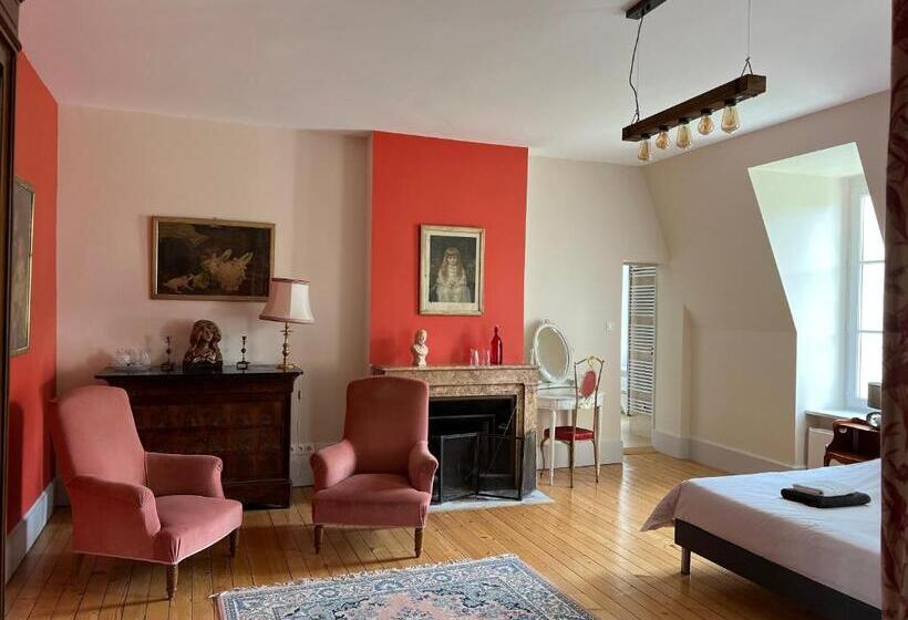 전망이 좋은 디럭스 스위트, Chateau Des Faugs