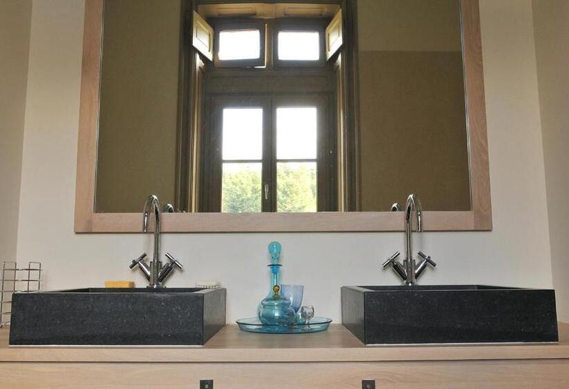 로얄 스위트, Chateau Des Faugs