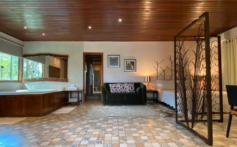 Quarto Deluxe, Estalagem Alter Real