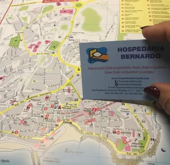 スタンダードスタジオ, Hospedaria Bernardo