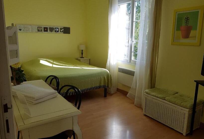 חדר סטנדרט, La Soierie