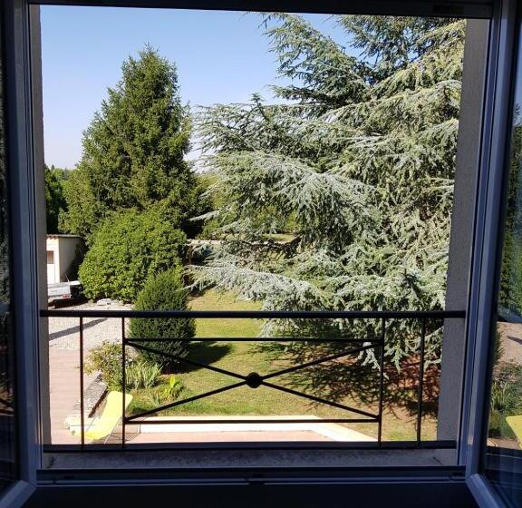 חדר סטנדרט, La Soierie