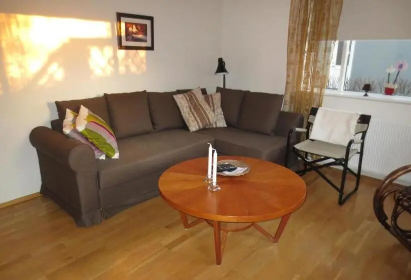 اتاق استاندارد با سرویس بهداشتی مشترک, Teigur Guesthouse
