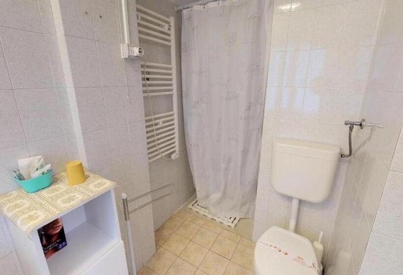 Апартаменты 1 Спальня Нижний Этаж, Residence Colibrì Family & Bike