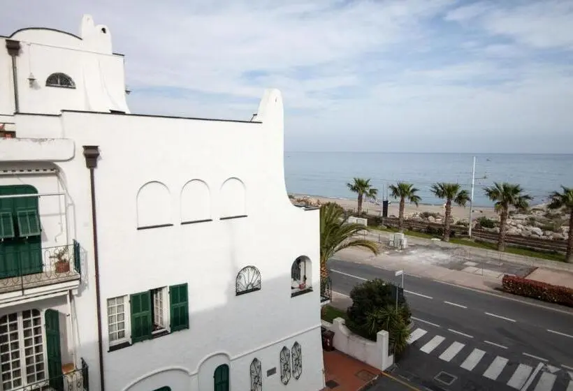 استودیوی استاندارد, Residence Colibrì Family & Bike