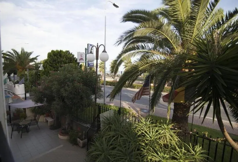 استودیوی استاندارد با چشم‌انداز دریا, Residence Colibrì Family & Bike