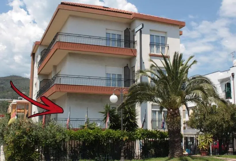 استودیوی استاندارد با چشم‌انداز دریا, Residence Colibrì Family & Bike
