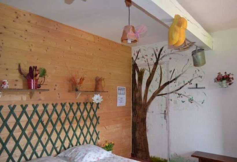 Standard Triple Room, Auberge D'altitude De Grouvelin