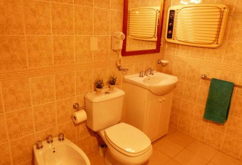 带1个卧室的带阳台的公寓, Apart Hotel Family