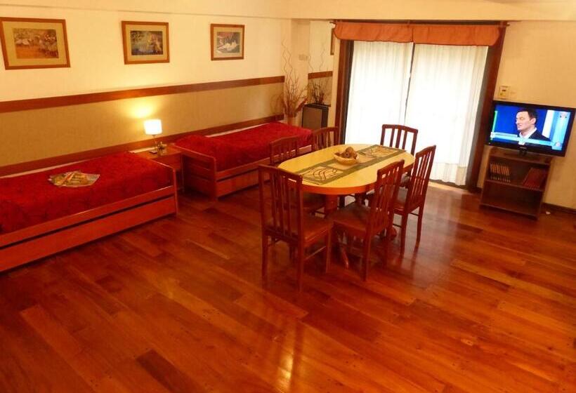 带1个卧室的带阳台的公寓, Apart Hotel Family