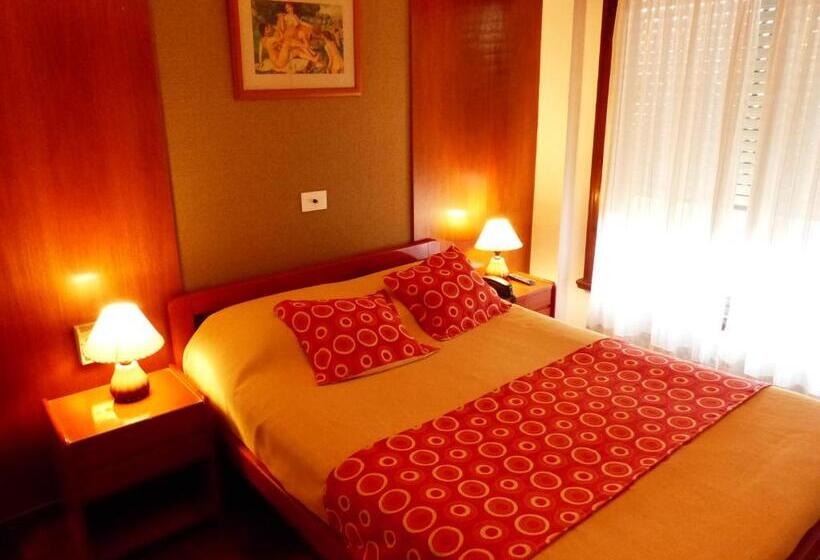 شقة غرفة نوم واحدة مزودة بشُرفة, Apart Hotel Family