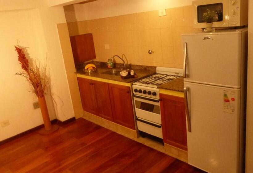 带1个卧室的带阳台的公寓, Apart Hotel Family