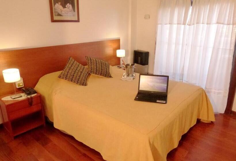 带1个卧室的带阳台的公寓, Apart Hotel Family