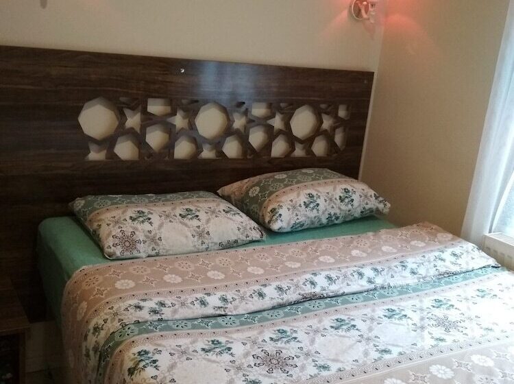 Comfort Kolmen Hengen Huone, Cennet Apart