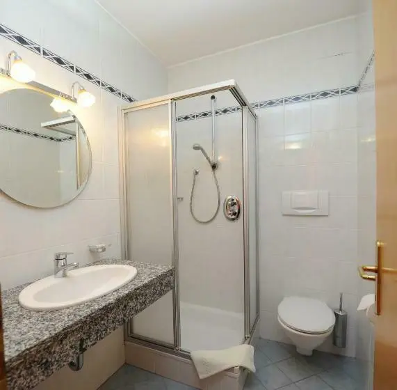 Standard Yhden Hengen Huone, Gasthof Stern