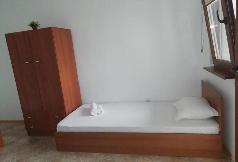 Семейный Номер Вид на Море, Guest House Kera