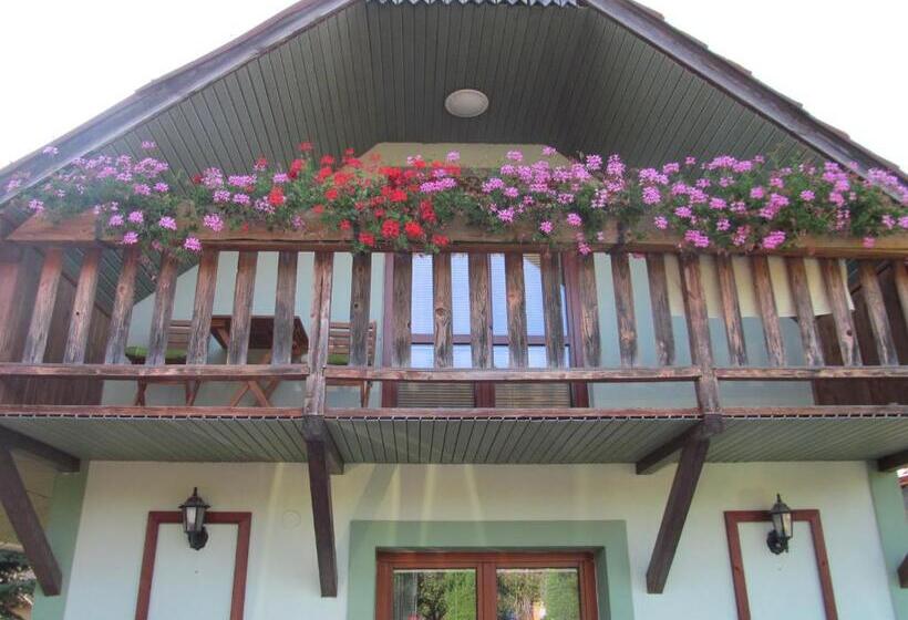 带阳台的豪华间, A+s Penzion Podzamok