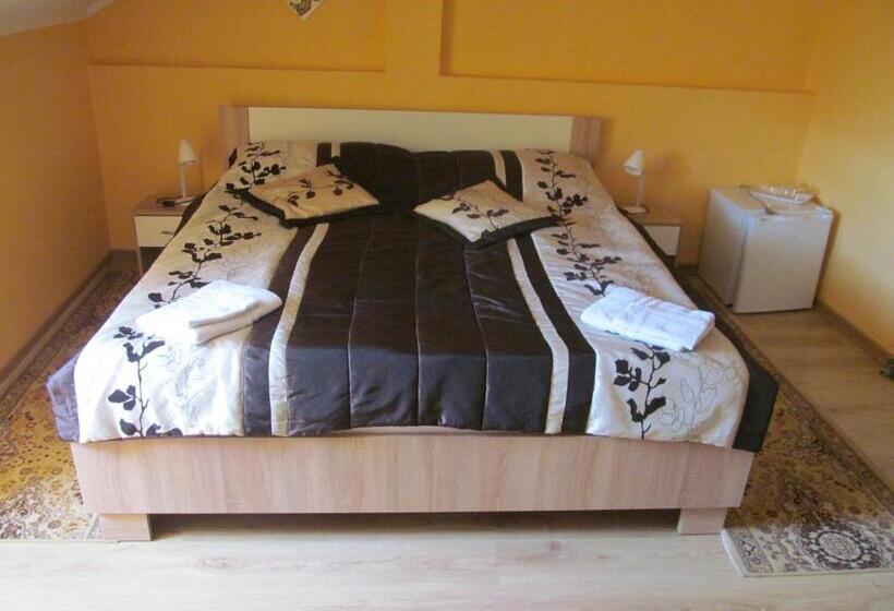 舒适型房间, A+s Penzion Podzamok