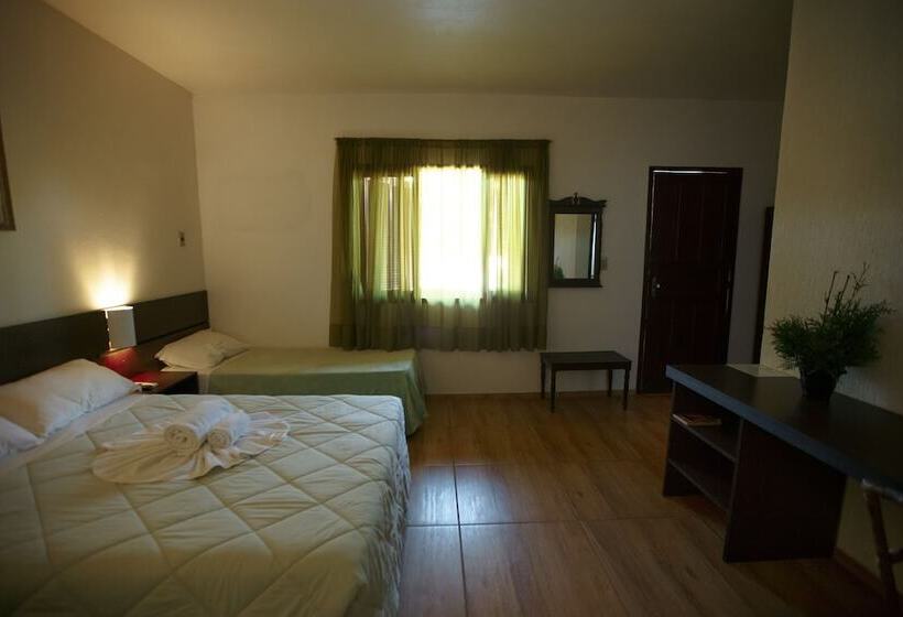 Deluxe Kolmen Hengen Huone, Pousada Sao Chico Eco Village