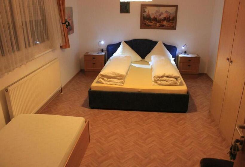 غرفة قياسية, Pension & Restaurant Tsingdao