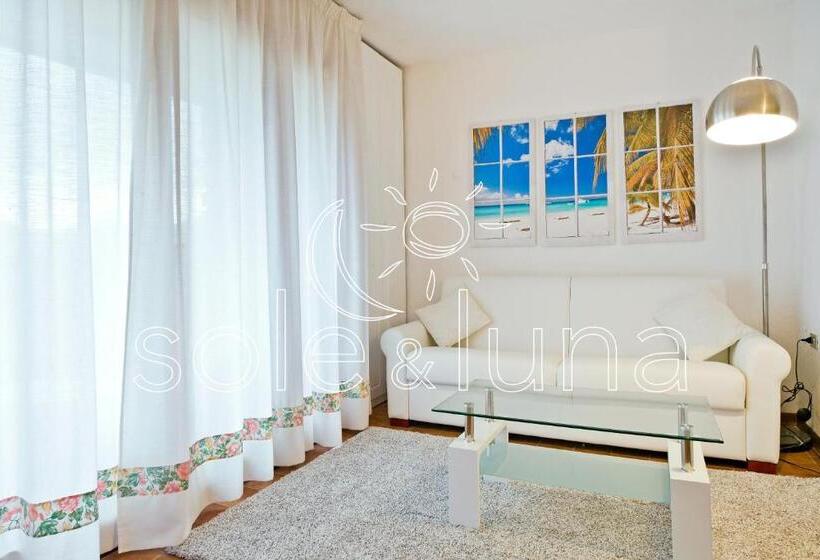 إستديو عائلى, Sole&luna Apartments