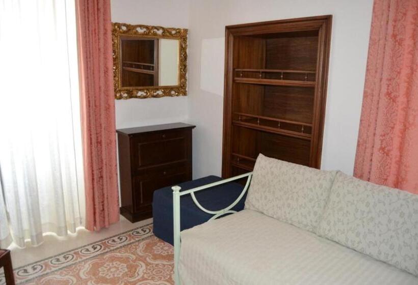 غرفة قياسية ثلاثية, Agriturismo Villantica