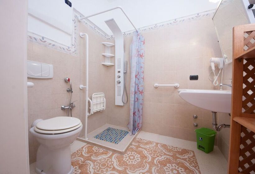 غرفة قياسية رباعية, Agriturismo Villantica