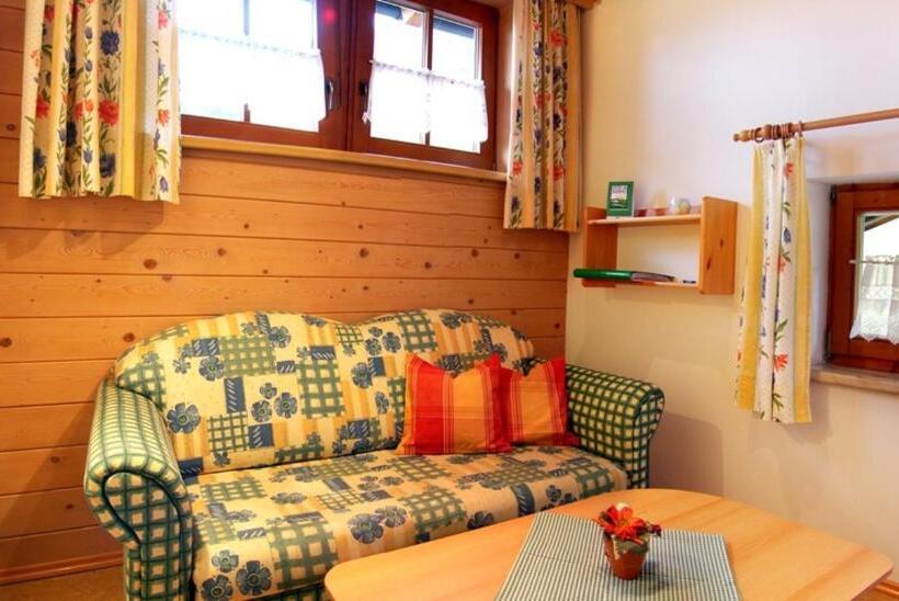 דירת שני חדרים עם מרפת, Wandlehenhof