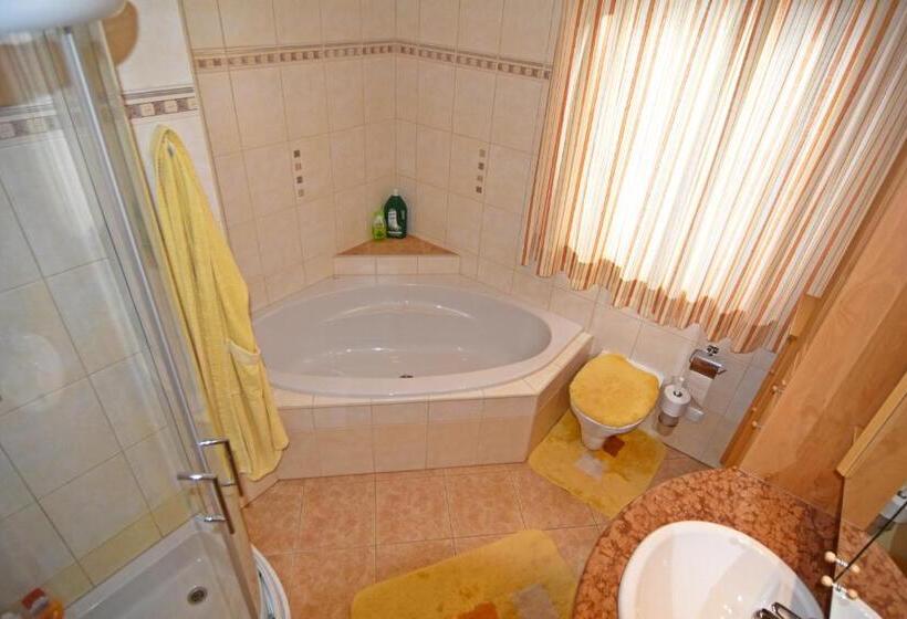 בית, 4 חדרי שינה, Wandlehenhof