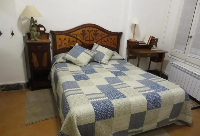 スタンダードルーム, 1900 B&b Terrassa