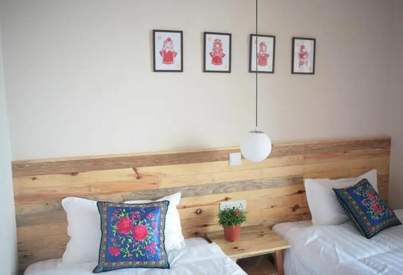デラックスルーム, Flowers Residence