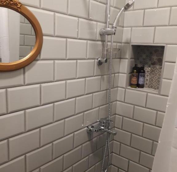 اتاق استاندارد با چشمانداز باغ, House Grabic