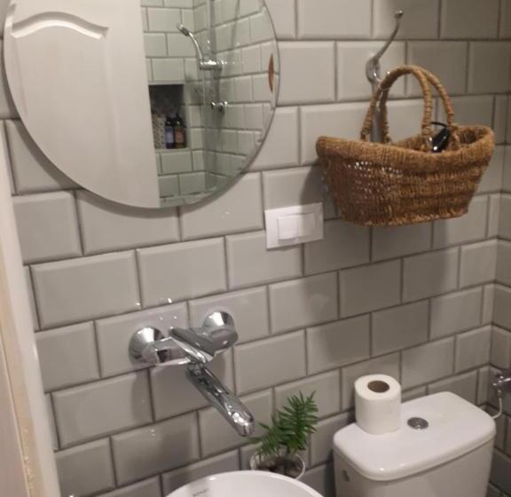 اتاق استاندارد با چشمانداز باغ, House Grabic