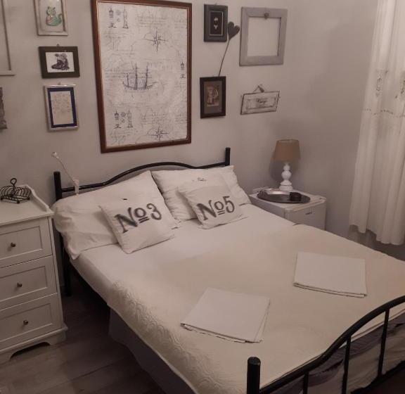 اتاق استاندارد با چشمانداز باغ, House Grabic