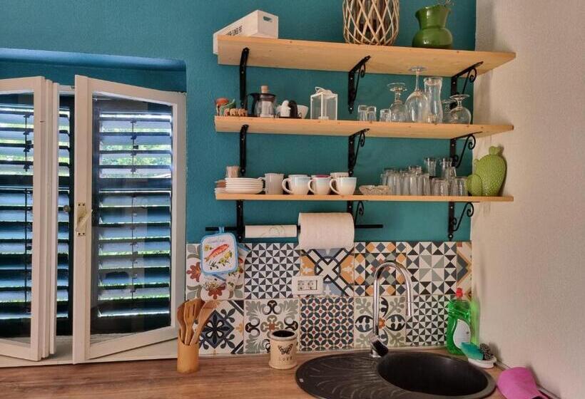 آپارتمان 1 خوابه همکف, House Grabic