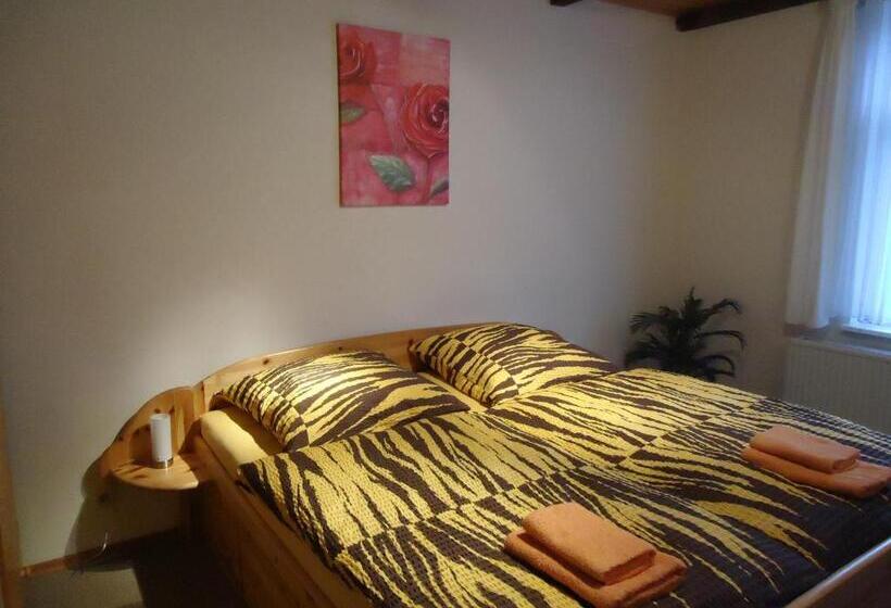 غرفة قياسية, Pension Thaler Hof