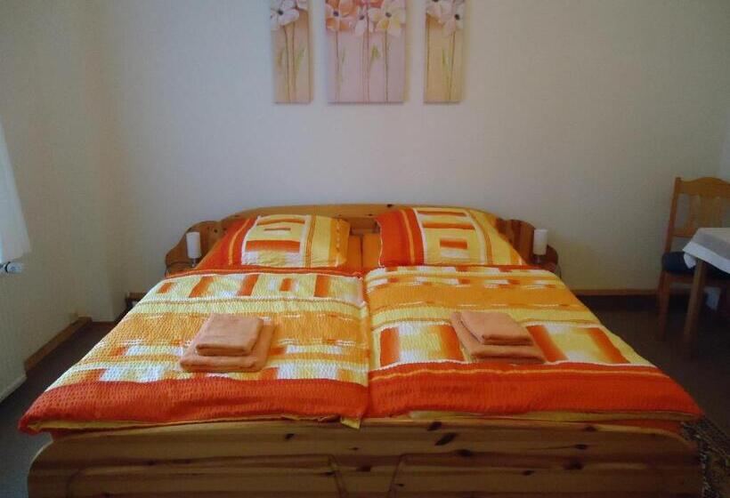 غرفة قياسية, Pension Thaler Hof