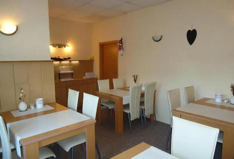 Standard Yhden Hengen Huone, Pension Thaler Hof