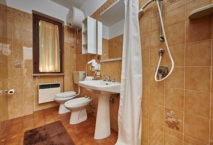 Apartament 1 Sypialnia, Residence Mariù