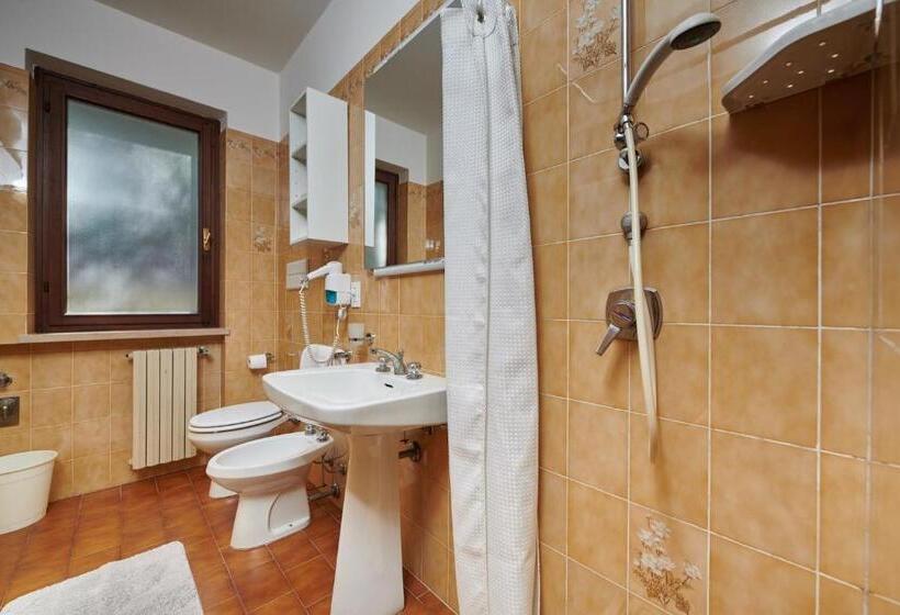 Apartament 1 Sypialnia, Residence Mariù